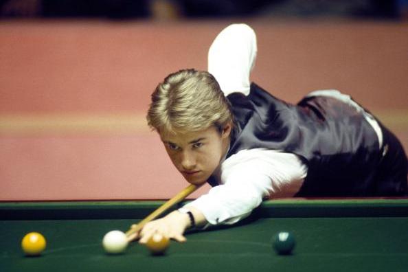 紧随其后的 紧随其后的