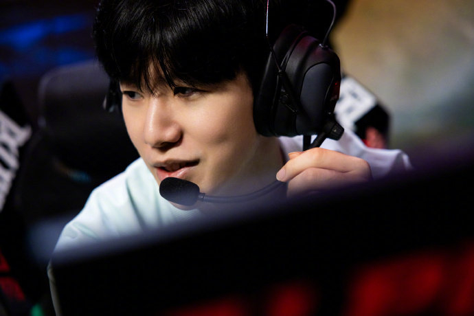 多辉煌成就 多辉煌成就