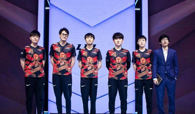 斯的强大防 斯的强大防