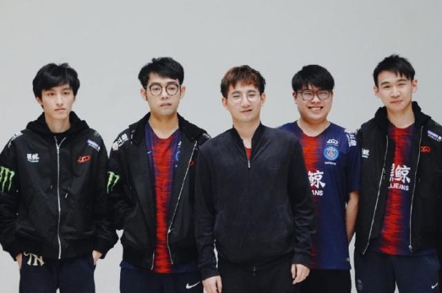 反观深圳队 反观深圳队