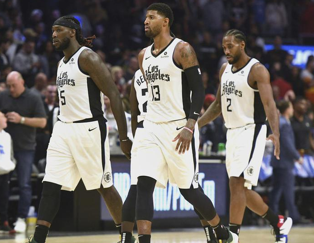 篮板后点 篮板后点